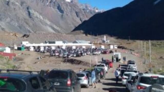 Paso a Chile colapsado.