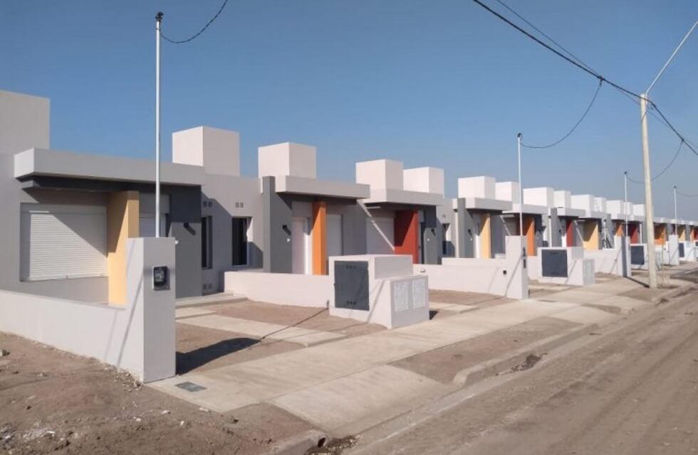 17 familias recibieron sus viviendas en Villa Santa Rosa