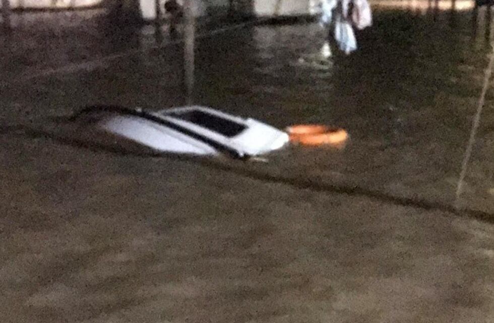 Las ráfagas causaron serios destrozos en veleros amarrados en la zona norte