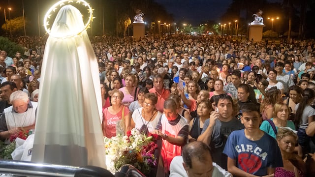 Devoción popular: miles de feligreses en el Día de la Virgen de Lourdes