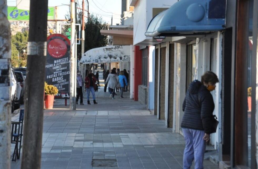 Extienden el horario de atención para los comercios