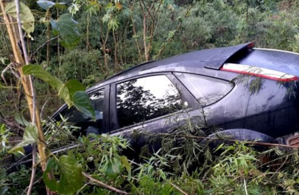 Gobernador Roca: le robaron el auto a punta de pistola