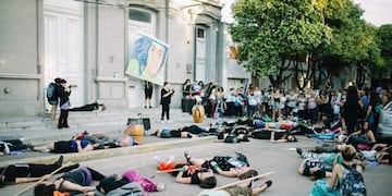 Marcha de mujeres (archivo Vía Gualeguaychú)