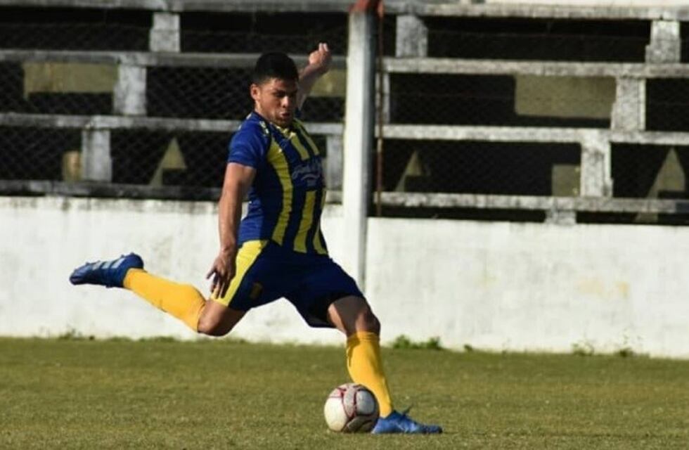 Mitre goleó a Huracán y juega con Sporting la final del Apertura