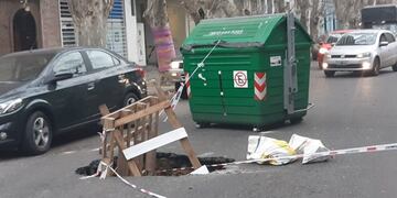 El tránsito permanecía cortado a primera hora de la mañana\u002E (@eugeiermoli)