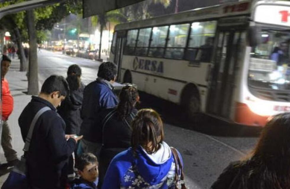 Los colectiveros harán paro si no le cumplen lo acordado en las paritarias