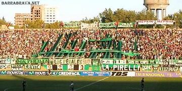 Un feroz enfrentamiento entre los barras de Nueva Chicago y la policía acabó con gran cantidad de agentes heridos y varios detenidos. Foto: Archivo.