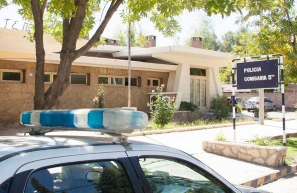Intentó robarles el celular con un cuchillo de carnicero y fue capturado por dos mujeres taxistas