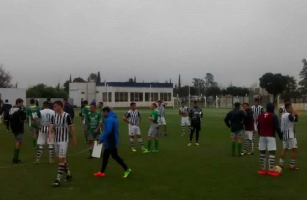 Leonel Aubán fue titular en Sportivo Belgrano frente a Talleres