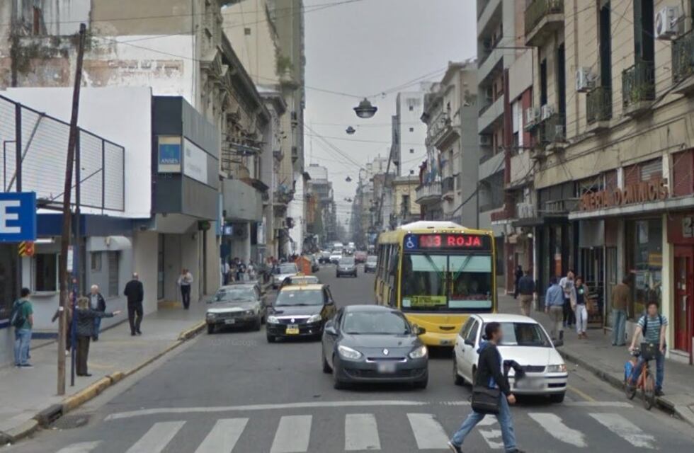 Detuvieron a dos personas que amenazaban con matar a un hombre en una pensión céntrica