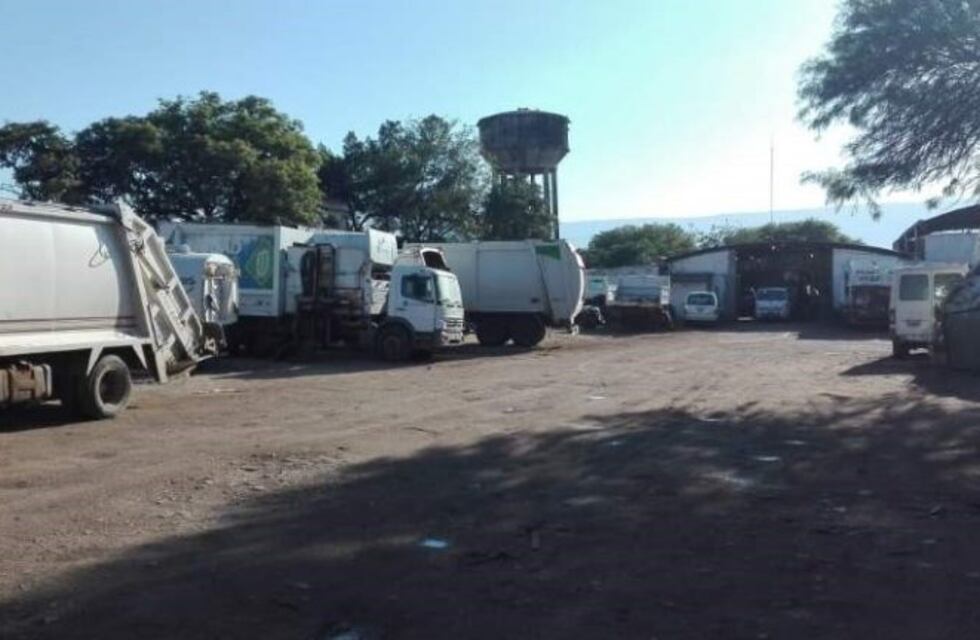 Los empleados de Higiene Urbana aseguran que los camiones recolectores no se encuentran en condiciones