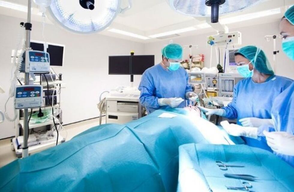 Realizan una histórica cirugía en Bariloche