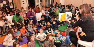 Ronda de cuentos en la Coopi