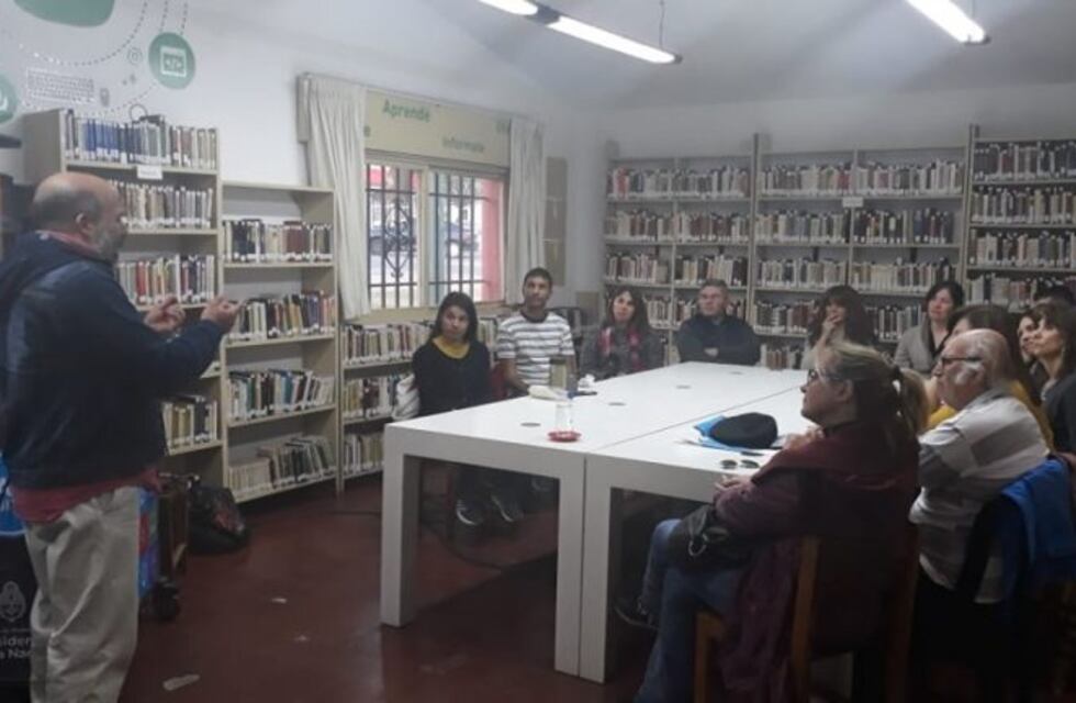 Villa Allende: seminario de literatura "tragedia y comedia griega"