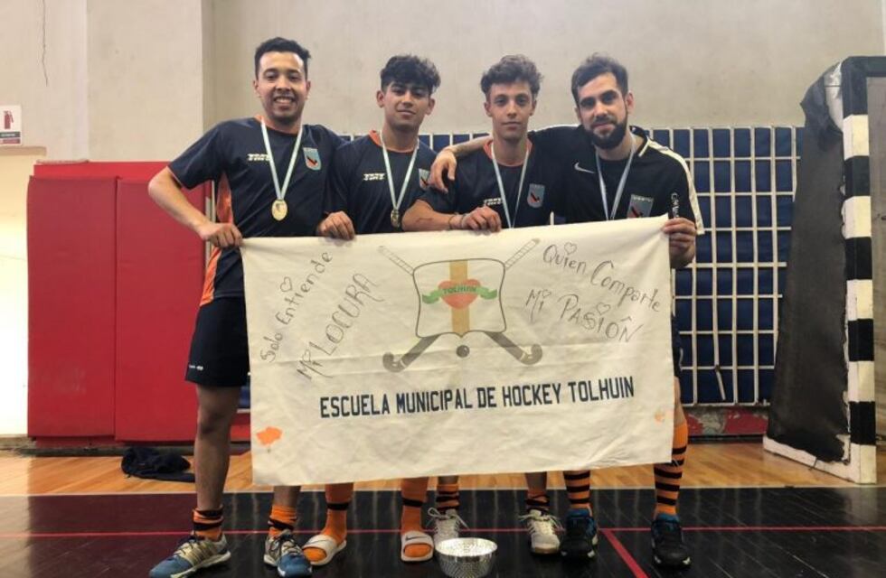 Campeones Nacionales de Hockey Pista en Tolhuin