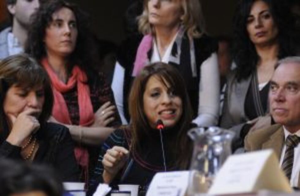 Victoria Donda participará del "tetazo" y comparó a Macri con Trump