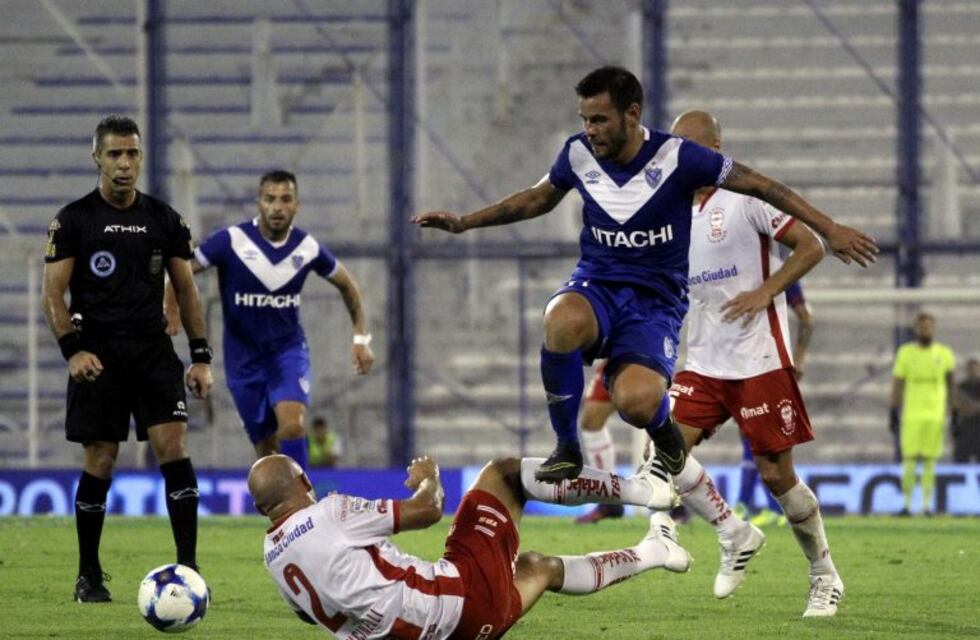 Huracán venció 1-0 a Vélez  y se mete entre los primeros del torneo