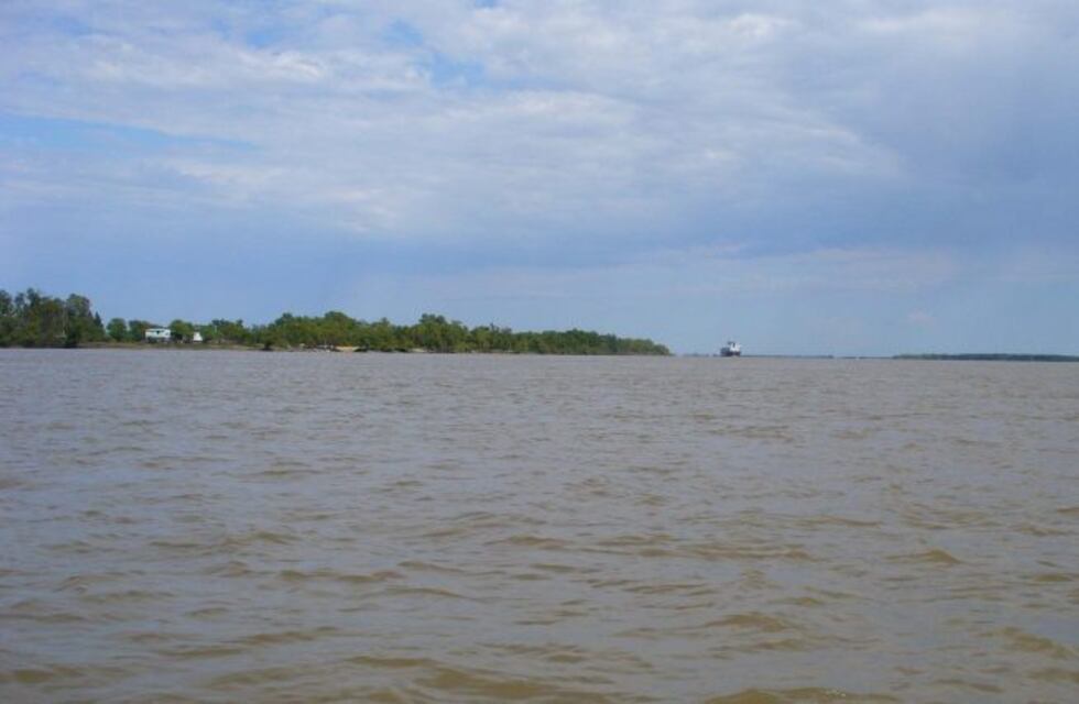 Denunció a su mujer porque le tiró un revólver al río tras una disputa de pareja