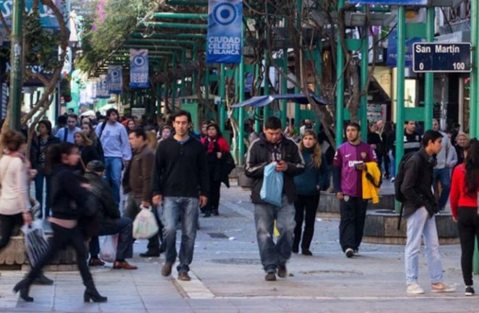 El comercio en Córdoba no abrirá sus puertas el lunes 17 pero sí el 20 de este mes