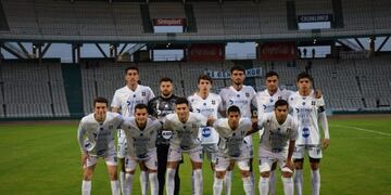 Atenas de Río Cuarto pasó y jugará dos partidos más\u002E El próximo, semifinales dentro de siete días con 9 de Julio de Morteros\u002E