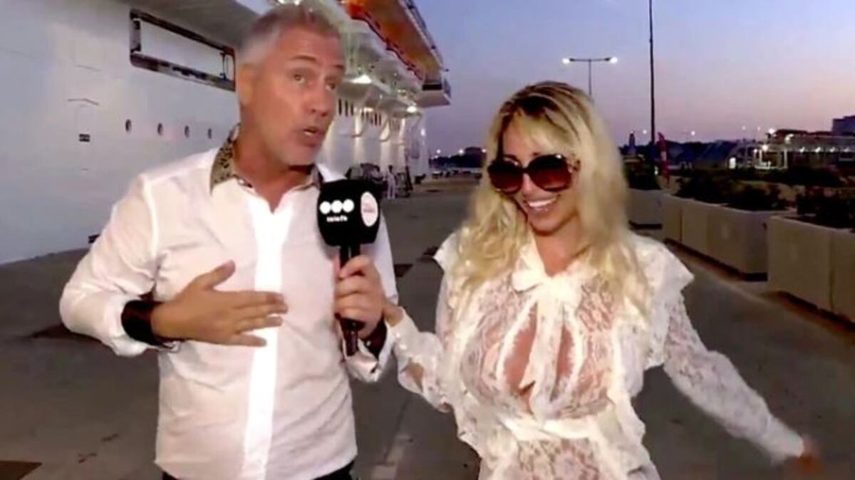 vicki xipo por el mundo