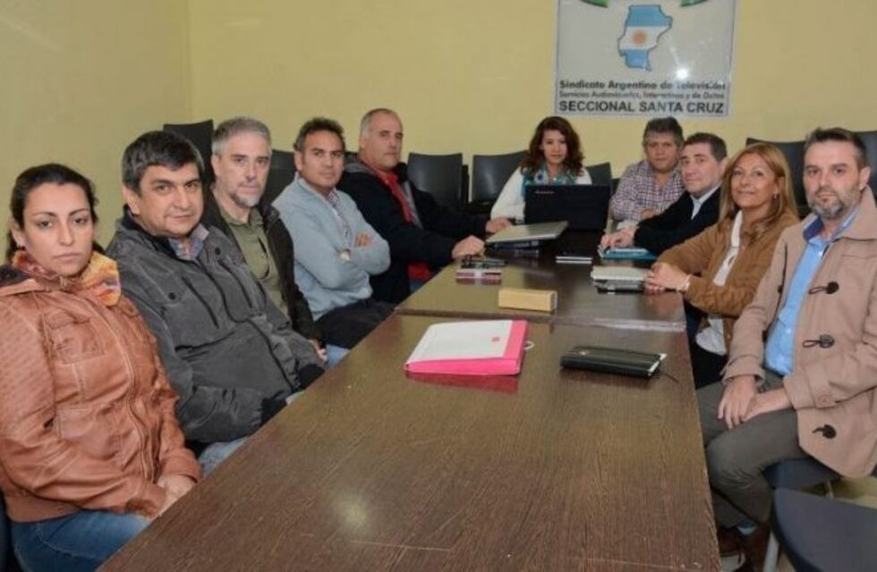 Convocan a ADOSAC y AMET a paritarias