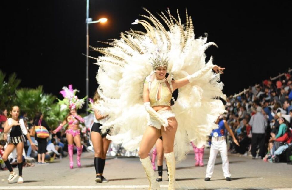 Dengue: ¿deben suspenderse los eventos masivos en la provincia?