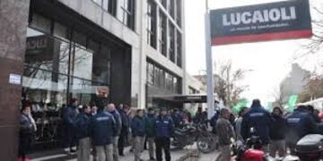 Lucaioli lanzó una \