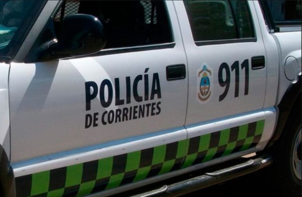 Dejaron a un bebe encerrado en un auto para hacer las compras