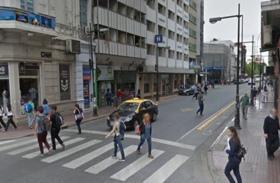 Robó una tienda céntrica con una llave tuerca y fue detenido