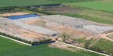 El hallazgo ocurrió en lo alto de una loma de basura en el relleno sanitario de Ricardone\u002E (Archivo)