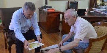 Reunión del prestigioso Doctor Mele y el intendente Héctor Gay