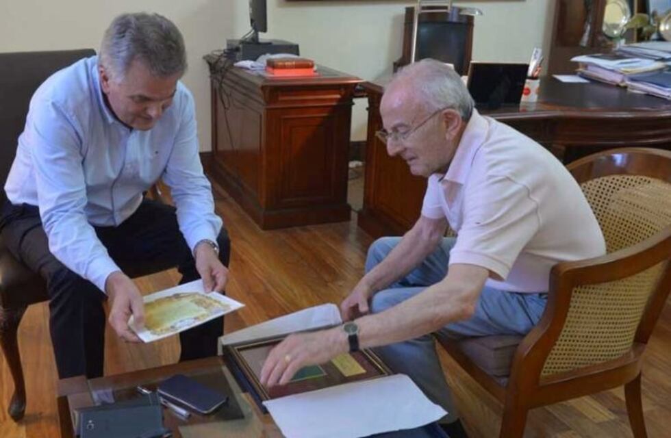 El distinguido doctor Mele fue recibido por el intendente