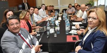 El Gobierno de San Juan se reunió este lunes con los gremios docentes. Imagen de archivo.