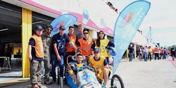 El auto fue creado por alumnos y profesores del IPET 76 Gustavo Riemann de Villa Rumipal