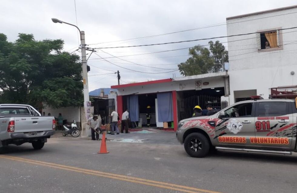 Fuerte explosión en una panadería del barrio Vargas