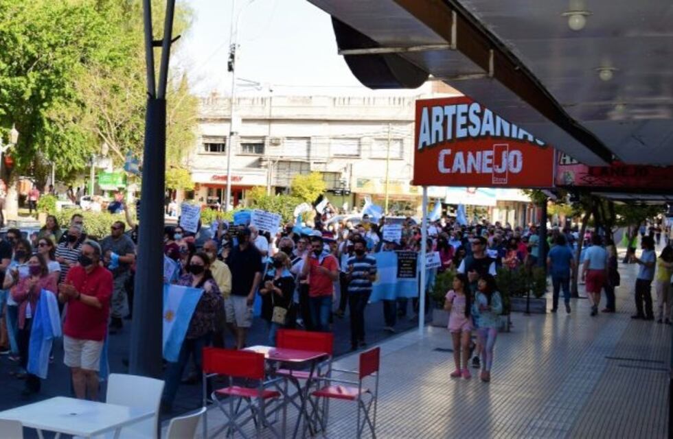 El banderazo #12O también se vivió en San Luis y Villa Mercedes