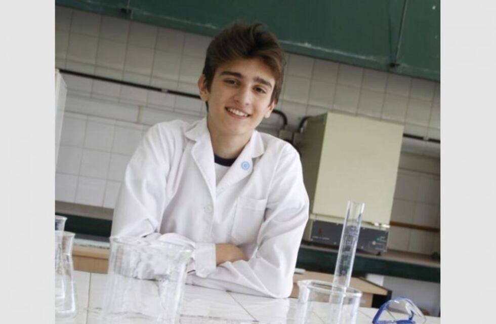 Un adolescente sanjuanino sacó medalla de bronce en una feria de ciencia en Qatar