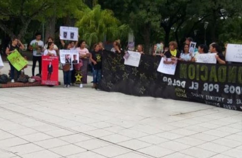 En Fomosa también marcharon por Fernando Báez Sosa