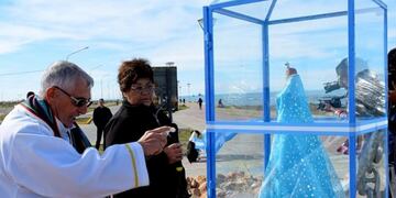 Entronización virgen Stella Maris