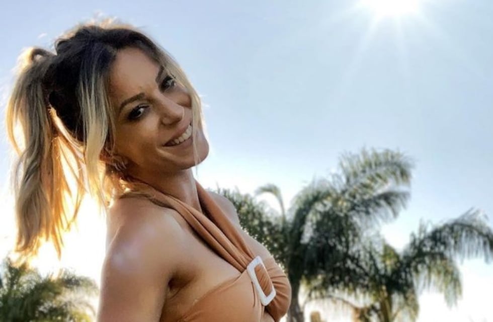 Noelia Marzol asistió a "PH" con un vestido sin ropa interior y sufrió un percance al aire