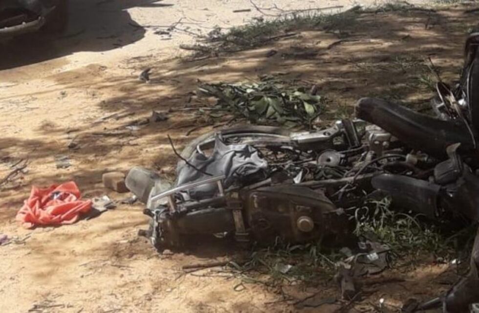 Siniestro vial entre un automóvil y una moto dejó una víctima fatal