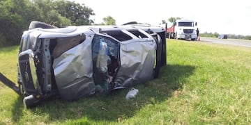 Accidente Ruta Nacional 12\nCrédito: Bomberos Voluntarios Ceibas