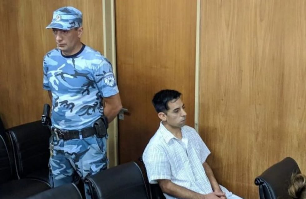 Un joven abusó de su pareja e intentó que tenga relaciones con un perro