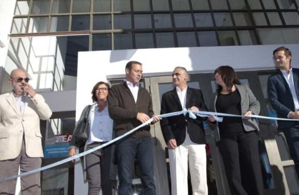 Inauguraron un nuevo edificio de la Facultad de Economía de la UNCo
