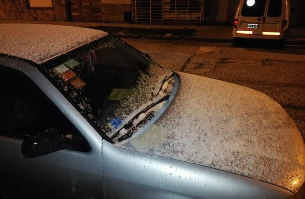 Bajaron las temperaturas y nevó en Mar del Plata