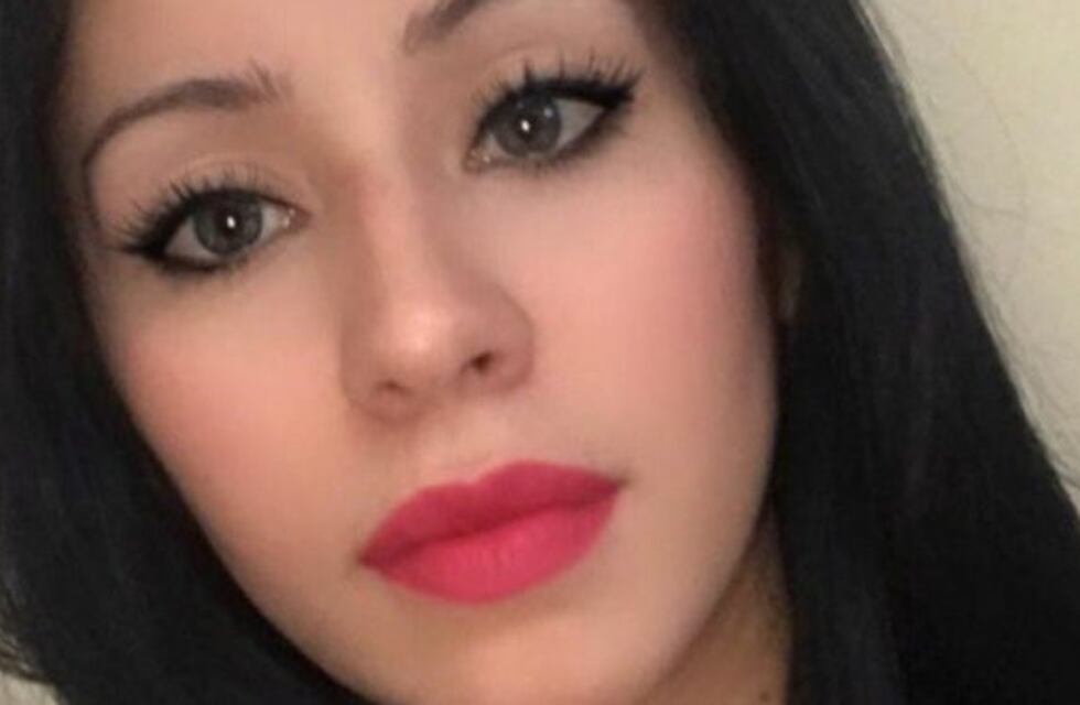 Una joven murió tras caer de un octavo piso y detuvieron a su novio