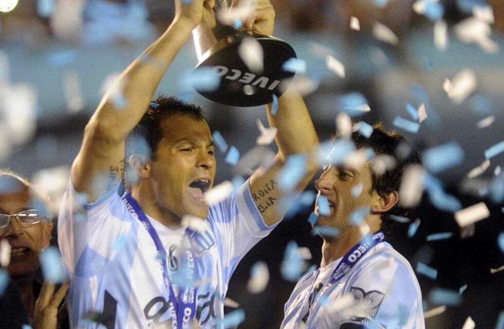 Sebastián Saja anunció su retiro del fútbol