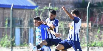 Platense venció de visitante a Mariano moreno y se subió a lo más alto de la Primera \