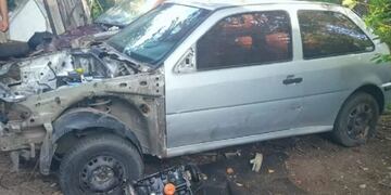 Su pareja apretó el botón antipánico por error y descubren que tenía un desarmadero en su casa de Pilar\u002E (Crédito: Pilar a Diario)